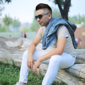 女人与猪zozo挤奶吃奶满灌
